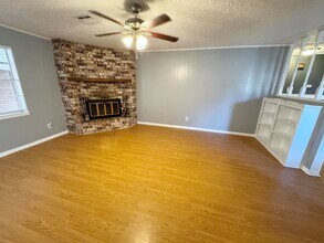 1011 Gene Dr in Lumberton, TX - Building Photo - Building Photo