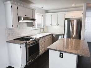 9106 N Bayard Ave in Portland, OR - Building Photo - Building Photo