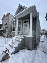 3743 S Kedzie Ave in Chicago, IL - Building Photo