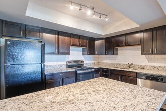 Edgewater Apartments in Indianapolis, IN - Foto de edificio - Interior Photo