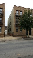 2570 42nd St Apartments