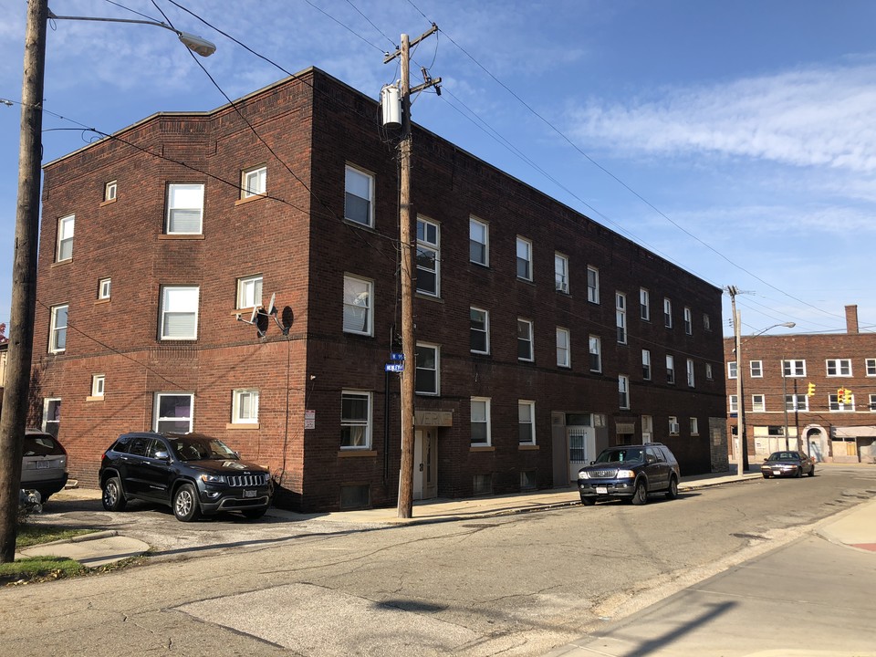 The LaVerne Apartments in Cleveland, OH - Building Photo