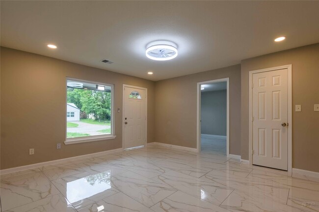 126 Red Ripple Rd in Houston, TX - Building Photo - Building Photo