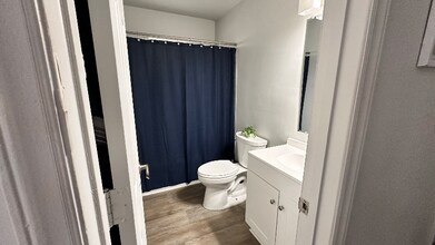 2560 Ladeara Crest Ln in Winston-Salem, NC - Building Photo - Building Photo