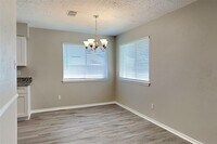 16919 Cairnloch St photo'