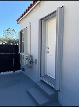 1765 SW 21st St in Miami, FL - Building Photo - Building Photo