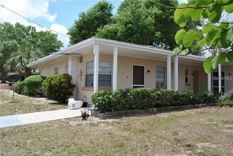 203 W Wall St in Frostproof, FL - Building Photo - Building Photo
