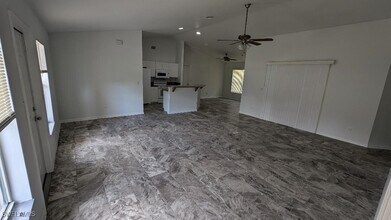716 Lake Ave in Lehigh Acres, FL - Building Photo - Building Photo