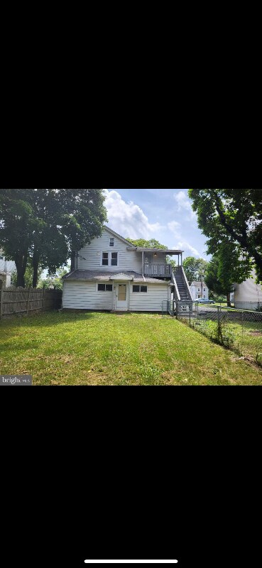 125 W Clayton Ave, Unit B in Clayton, NJ - Building Photo - Building Photo
