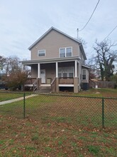 4722 Branchville Rd in College Park, MD - Foto de edificio - Building Photo