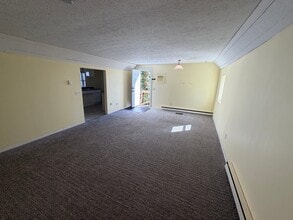 625 Shelford Rd, Unit 3 in Rochester, NY - Building Photo - Building Photo