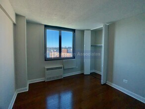 3333 Broadway in New York, NY - Building Photo - Building Photo