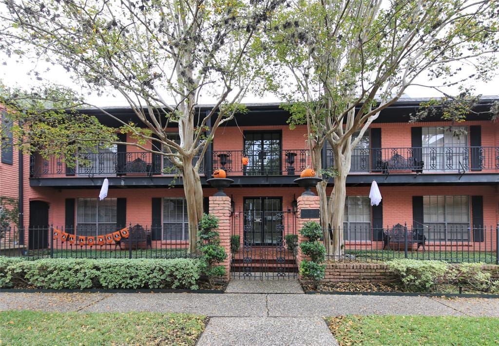 3616 Stanford St Photo