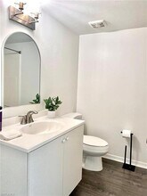146 Cypress Way E, Unit 805 in Naples, FL - Building Photo - Building Photo