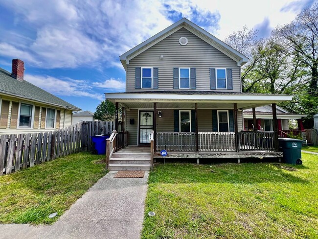 722 Forbes St in Norfolk, VA - Foto de edificio - Building Photo