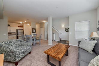 1273 Comiskey Ave in North Aurora, IL - Building Photo - Building Photo