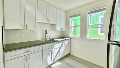 1718 15th Ave in Oakland, CA - Building Photo - Building Photo