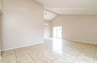 6014 S 41st Pl in Phoenix, AZ - Foto de edificio - Building Photo