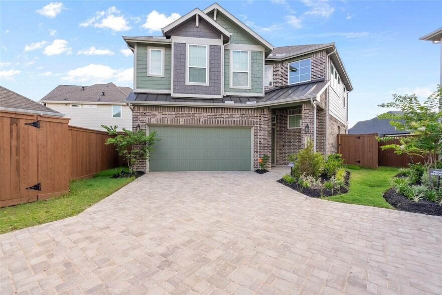 7831 Swooping Swallow Ln in Katy, TX - Foto de edificio