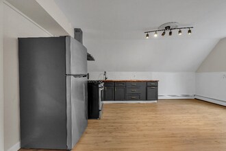 77 Vinton St in Providence, RI - Building Photo - Building Photo