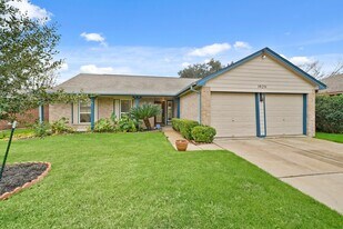 19211 Haystream Dr in Katy, TX - Building Photo