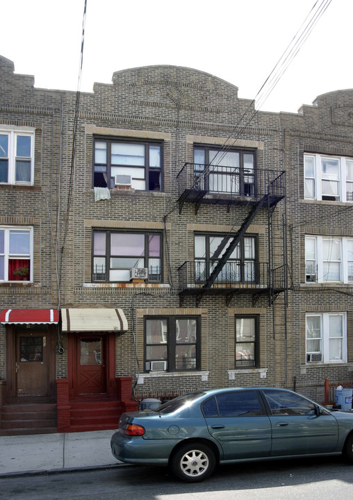 138 Sheridan Ave in Brooklyn, NY - Building Photo