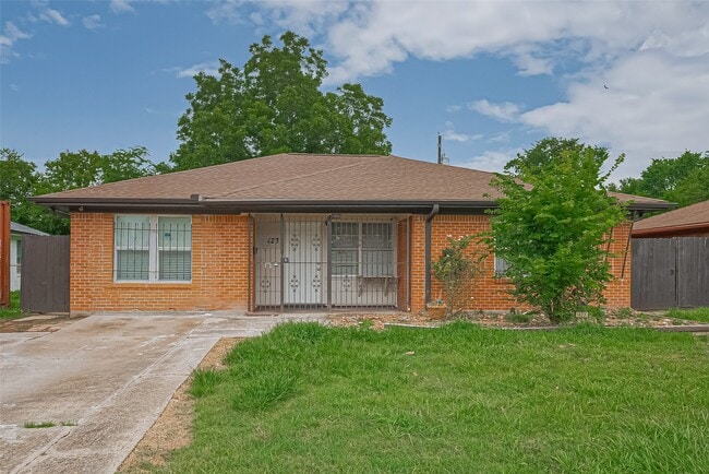 property at 423 Gammon Dr