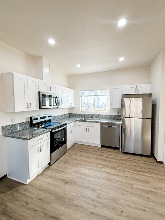 5905 Oliver Rd in Paradise, CA - Building Photo