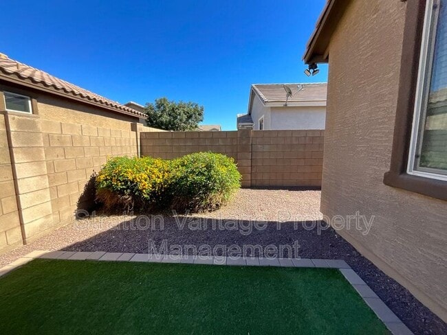 3432 E Russell St in Mesa, AZ - Building Photo - Building Photo