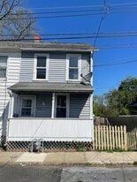 225 Mary St in Downingtown, PA - Building Photo