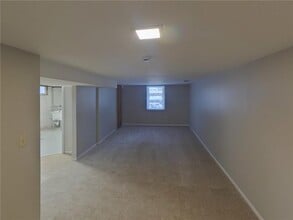 2605 Eastman Dr in St. Paul, MN - Building Photo - Building Photo