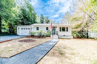 260 E Connecticut Ave in Southern Pines, NC - Building Photo - Building Photo