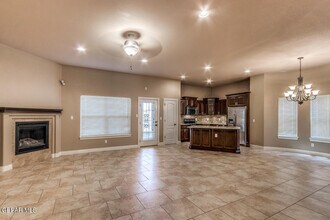 3654 Almond Beach Dr in El Paso, TX - Building Photo - Building Photo