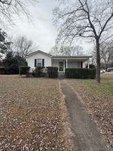 1300 Woodland Dr in Oxford, AL - Building Photo - Building Photo