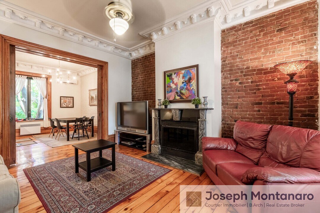 1374 Overdale Av in Montréal, QC - Building Photo