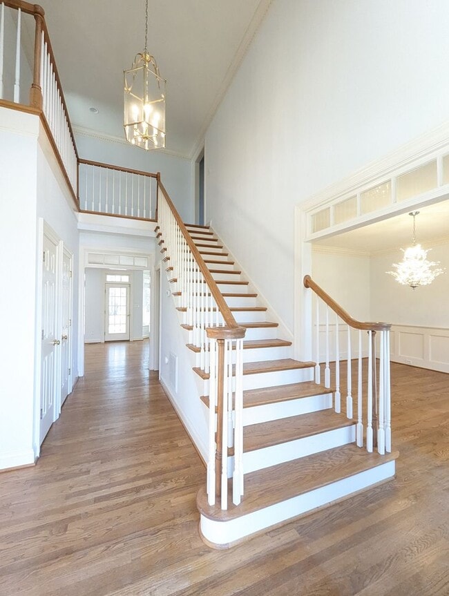 325 Yorkshire Dr in Williamsburg, VA - Building Photo - Building Photo