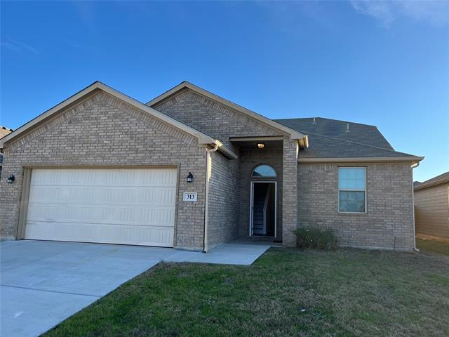 313 Lead Creek Dr in Fort Worth, TX - Building Photo