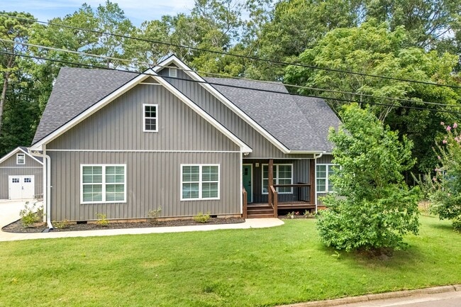 327 Byrd St in Auburn, AL - Building Photo - Building Photo