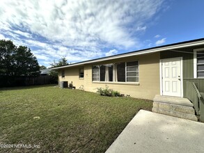 5550 Darlow Ave in Jacksonville, FL - Building Photo - Building Photo