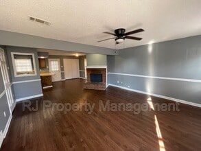 5560 Blossom Ln in Memphis, TN - Building Photo - Building Photo