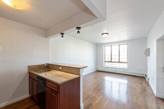 148 W Maple St in San Diego, CA - Building Photo - Building Photo