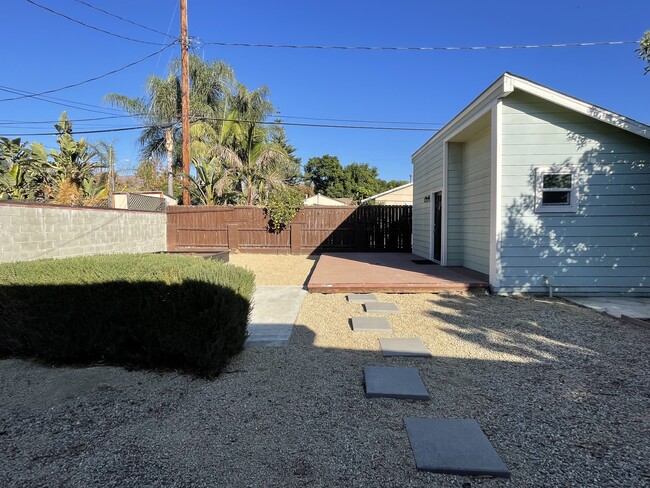 632 N Griffith Park Dr in Burbank, CA - Foto de edificio - Building Photo