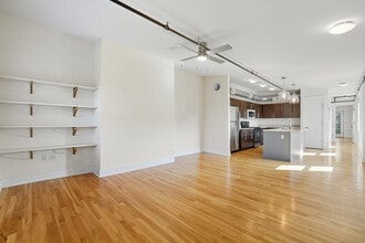 1412 Republic St, Unit 401 in Cincinnati, OH - Foto de edificio - Building Photo