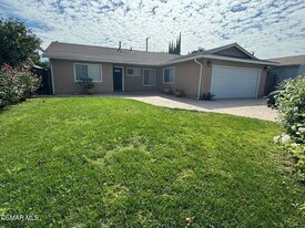 22630 Gilmore St in Los Angeles, CA - Building Photo
