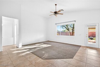 3798 Greenfield Lakes St in Las Vegas, NV - Building Photo - Building Photo