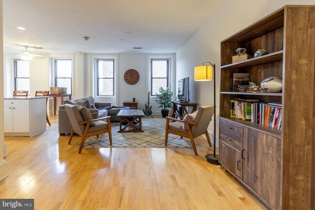 property at 1920 Chestnut St