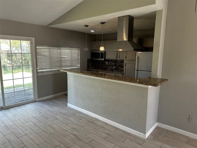 635 Jeff Davis Dr