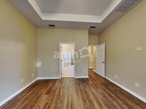 10016 Caroline Park Dr in Orlando, FL - Foto de edificio - Building Photo