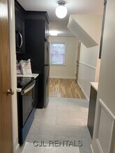 48-58 Edge Hill Rd in Waltham, MA - Building Photo - Building Photo