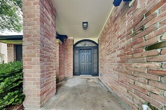 9903 Jockey Club Dr in Houston, TX - Building Photo - Building Photo